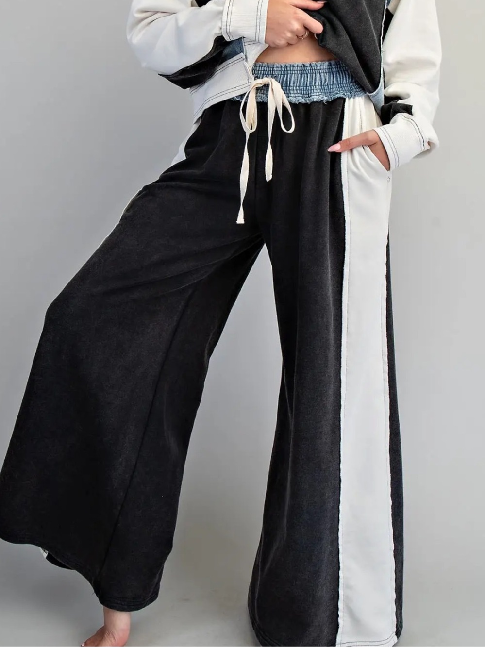 💕NEW! Washed 2-piece Black & Blue Denim lounge set - Picture 11 of 11